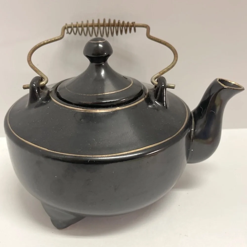 Vintage Japanese‎ Redware Teapot Gold Trim 1960’s